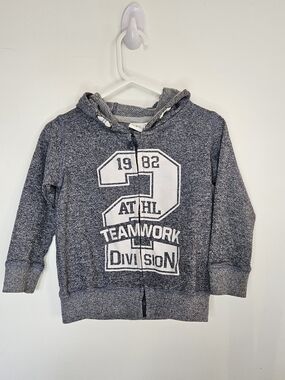 Rocco Blue Heathered Zip-Up Hoodie Boy Size 2 Teamwork Division 1982 🩷